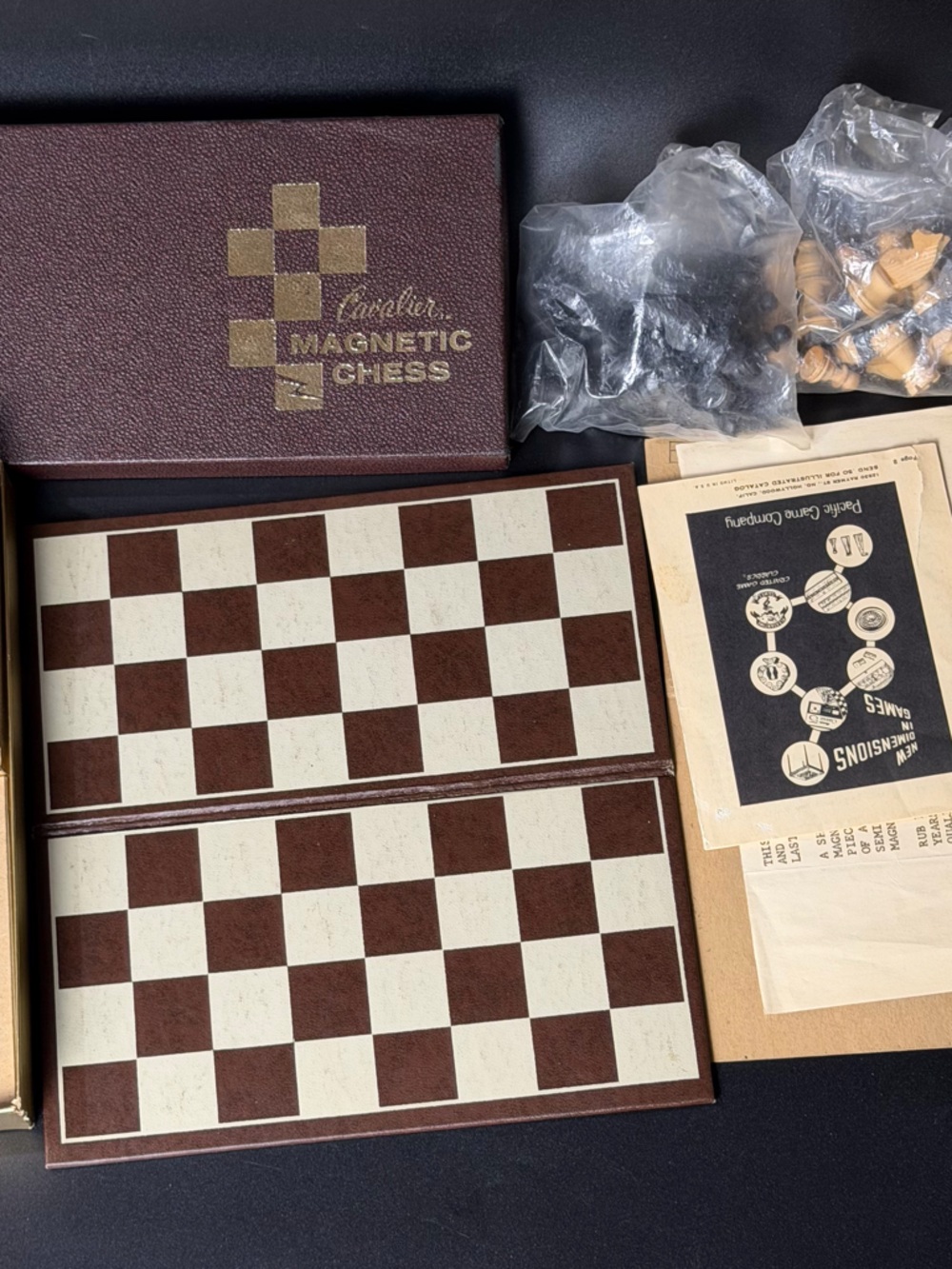Vintages Classic Magnetic Chess Set - Brown & Cream